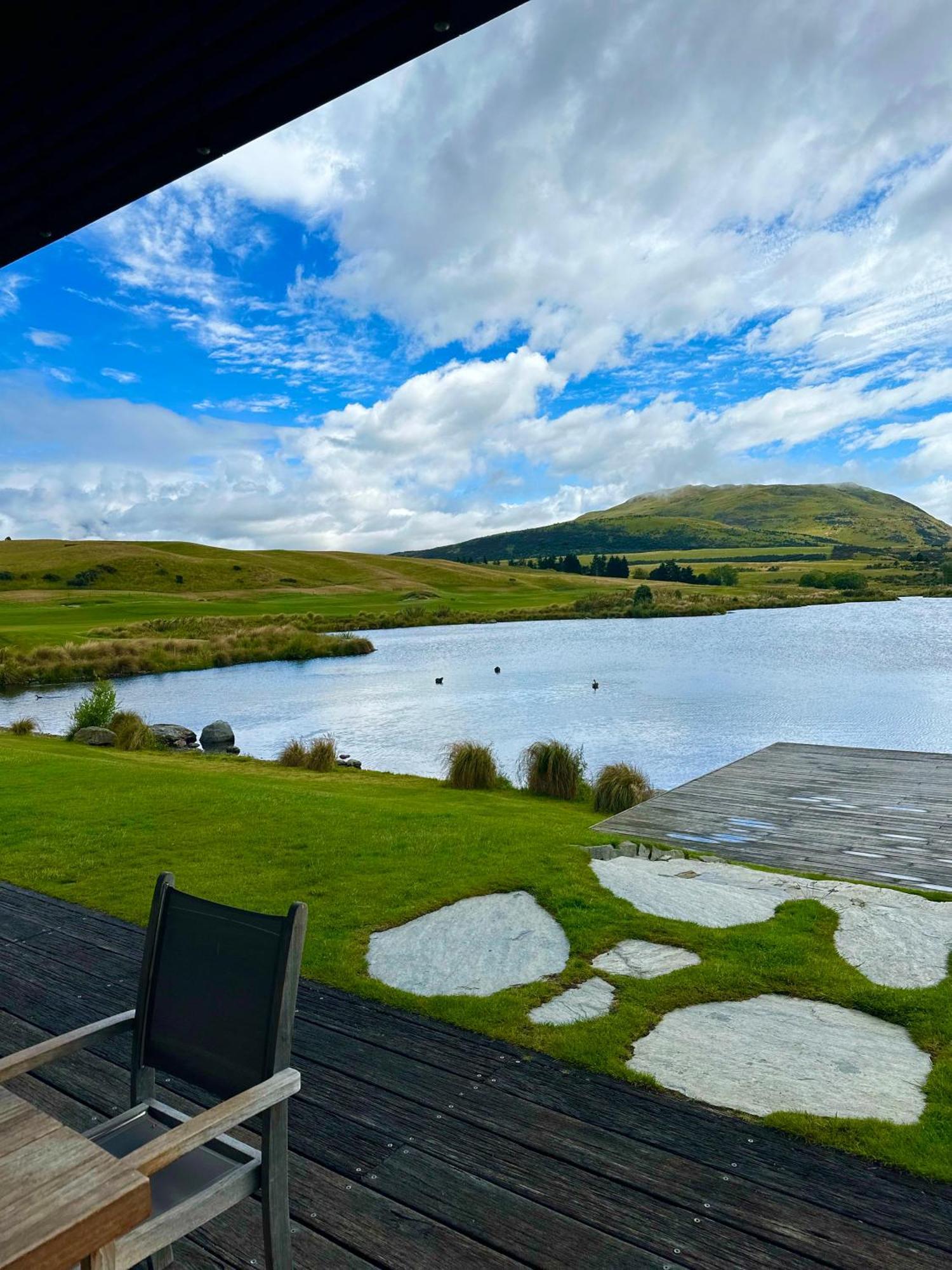 Remarkable View With Hot Tub Frankton Exterior foto